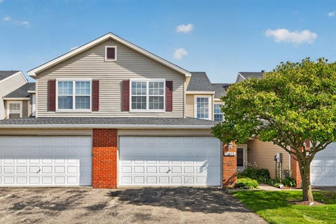 Townhouse For Sale - 16875 90th Court<br/> Maple Grove, MN 55311