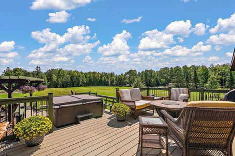 Homes For Sale - 4030 North Road<br/> Moose Lake, MN 55767