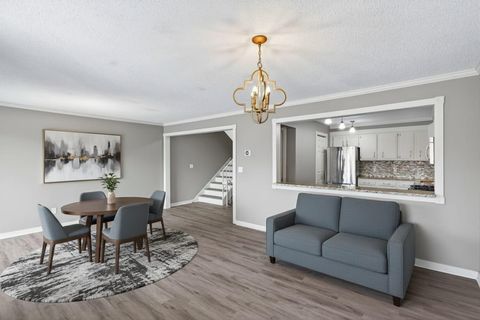 Condo For Sale - 8940 Neill Lake Road<br/> Eden Prairie, MN 55347