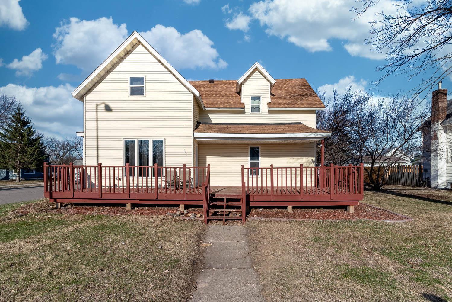 341 S Main Street, Lake Crystal, Minnesota image 1