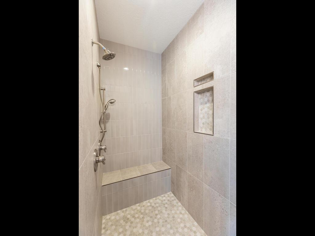 10086 211th Street, Forest Lake, Minnesota image 14