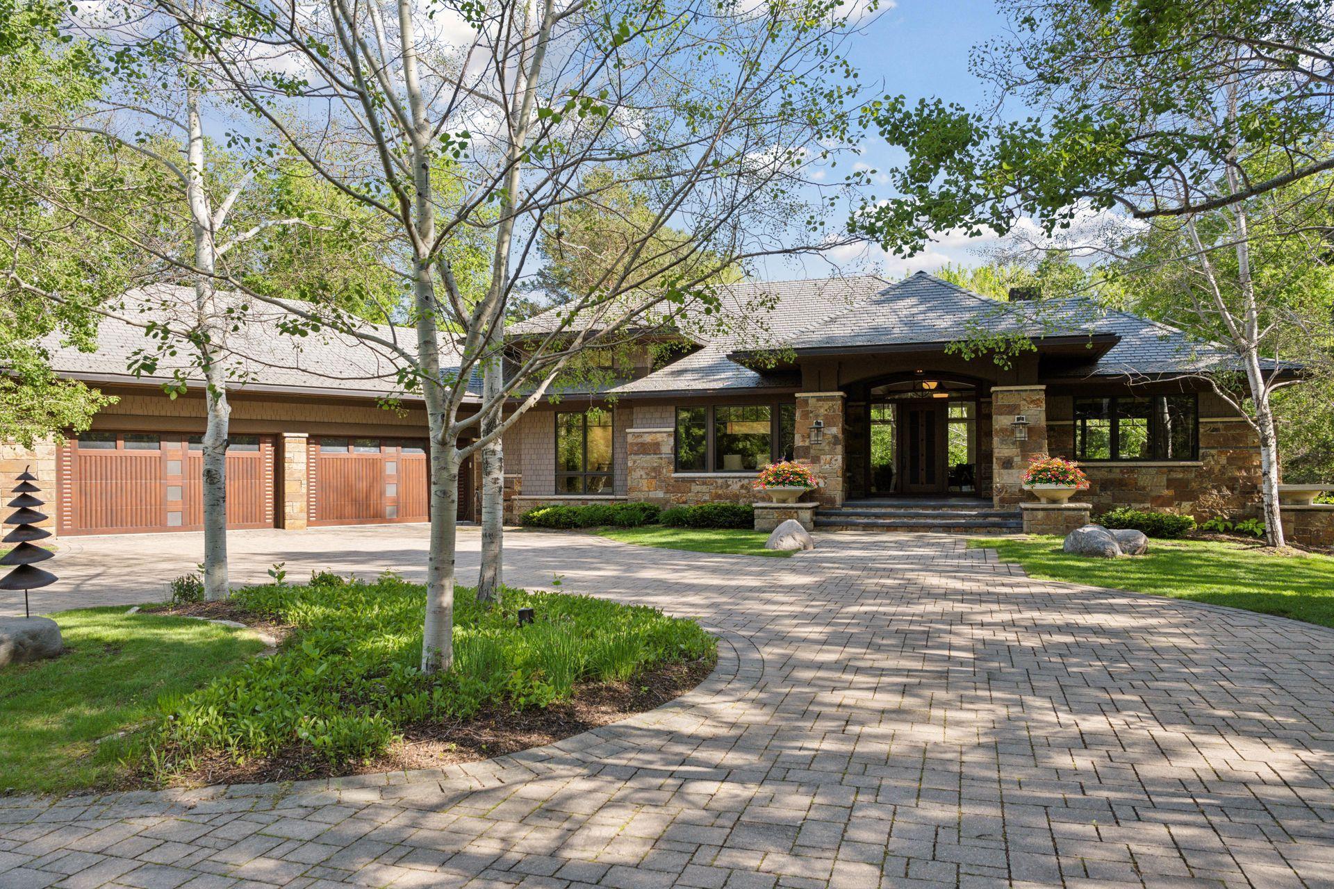 370 Ferndale Road, Wayzata, Minnesota image 1