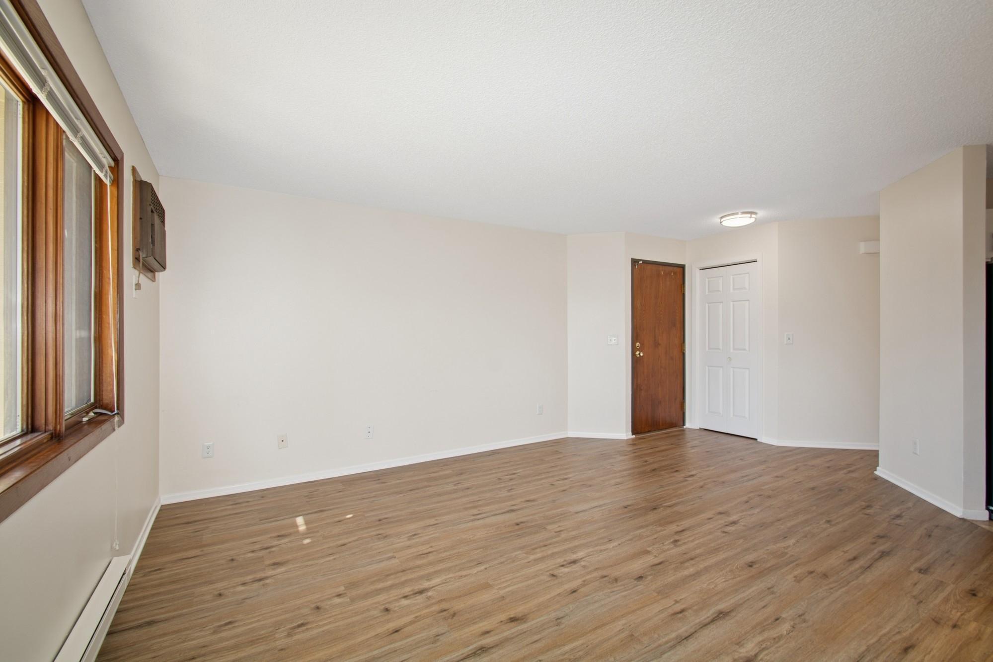 1581 Wheelock Lane #204, Saint Paul, Minnesota image 7
