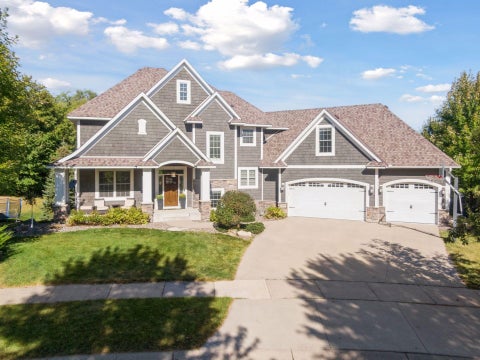 Homes For Sale - 17887 63rd Avenue<br/> Maple Grove, MN 55311