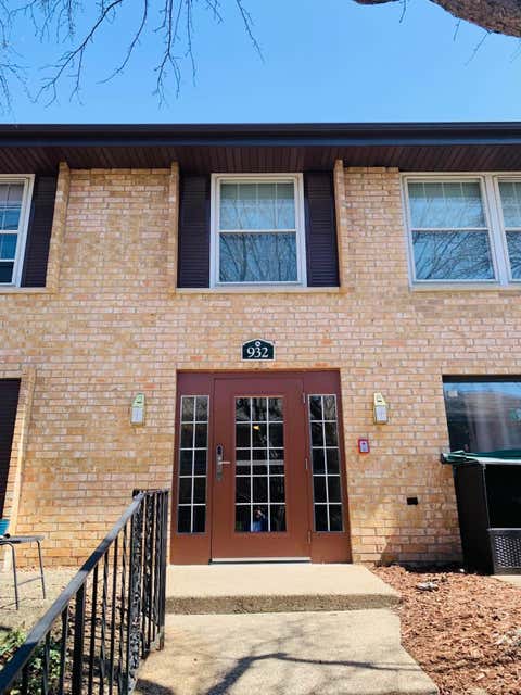 Condo For Rent - 932 Westbrooke Way<br/> Hopkins, MN 55343