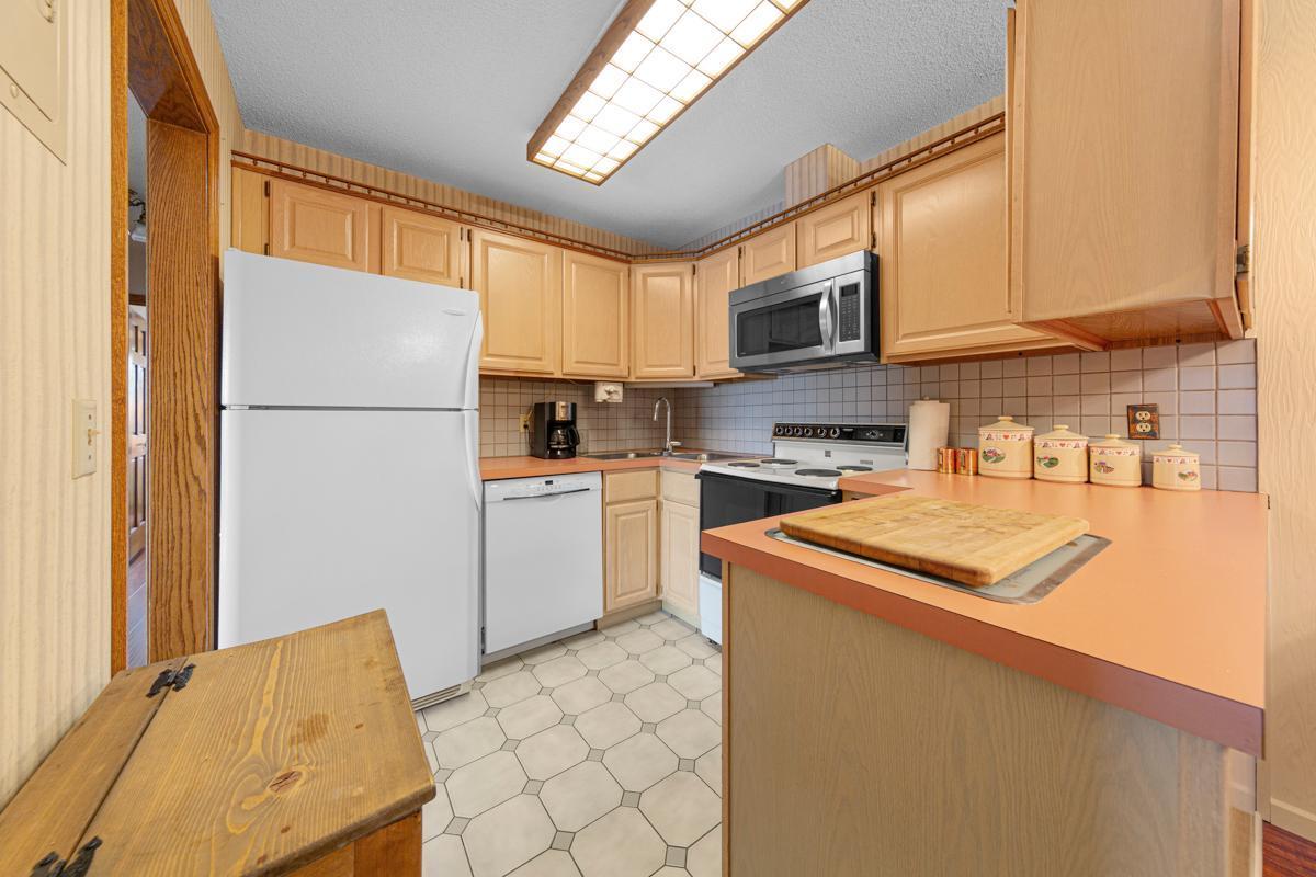 5440 Three Points Boulevard #536, Minnetonka, Minnesota image 12