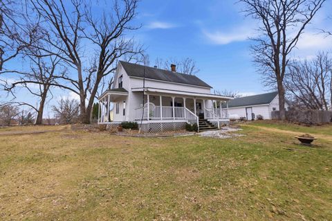 Homes For Sale - 424 W 1st Street<br/> Pillager, MN 56473