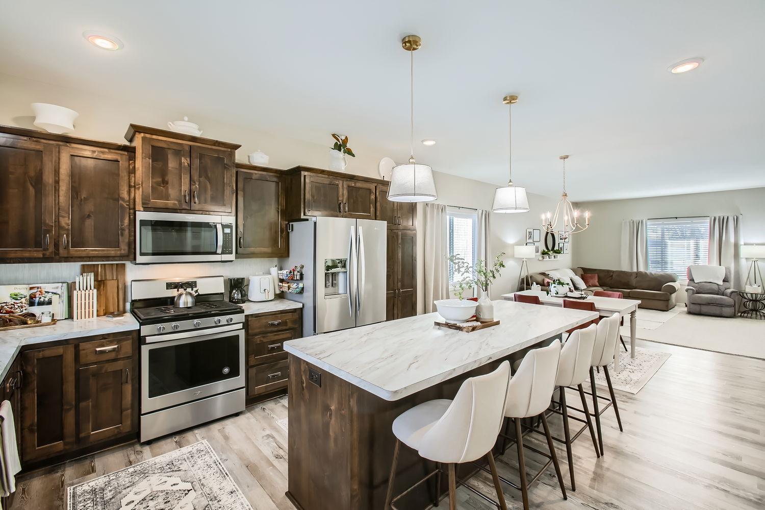 1694 Fern Street, Cambridge, Minnesota image 1