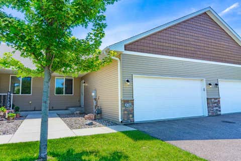 Townhouse For Sale - 374 Meadow Lane<br/> Carver County, Young America, MN 55397