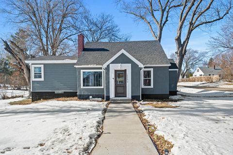 Homes For Sale - 1855 Birmingham Street<br/> Saint Paul, MN 55109