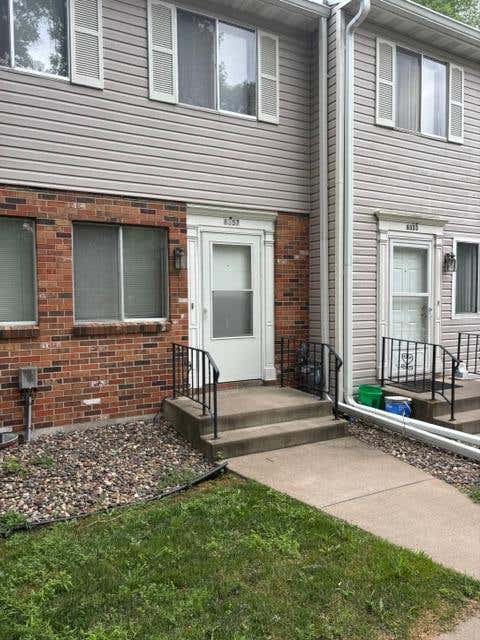 Townhouse For Sale - 6357 15th Street<br/> Saint Paul, MN 55128