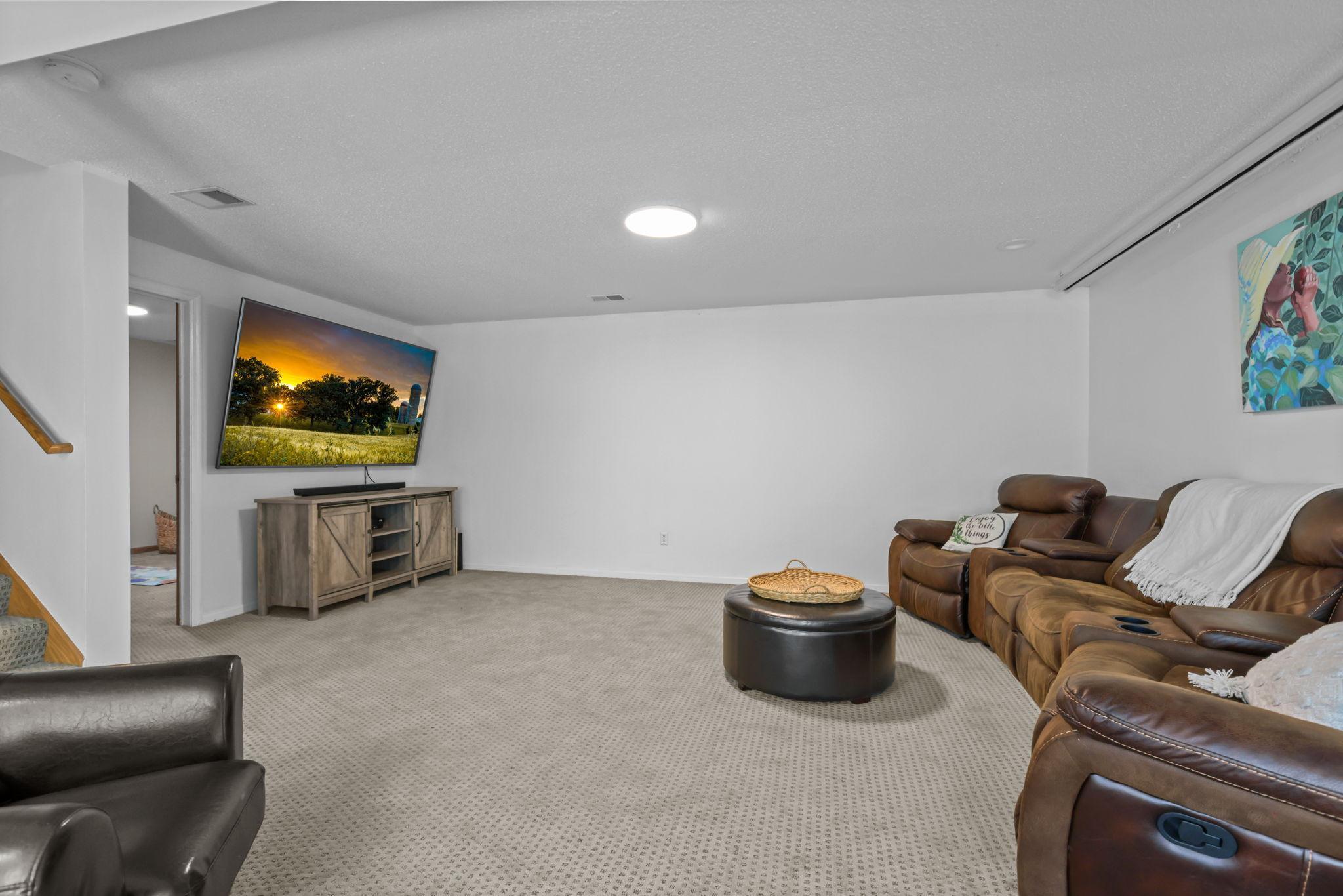1051 9th Street, Pine City, Minnesota image 39