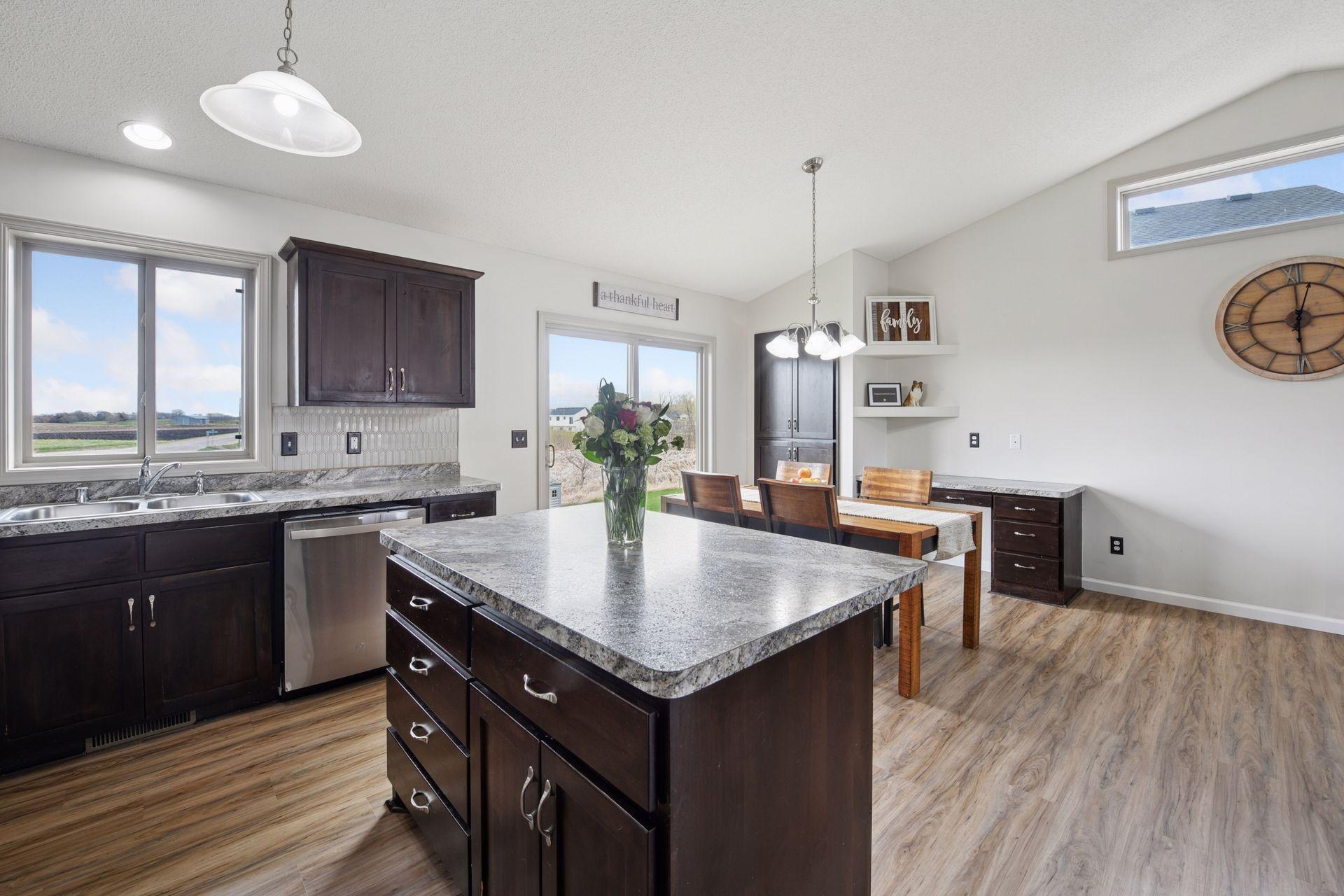 100 Serenity Avenue, Howard Lake, Minnesota image 5