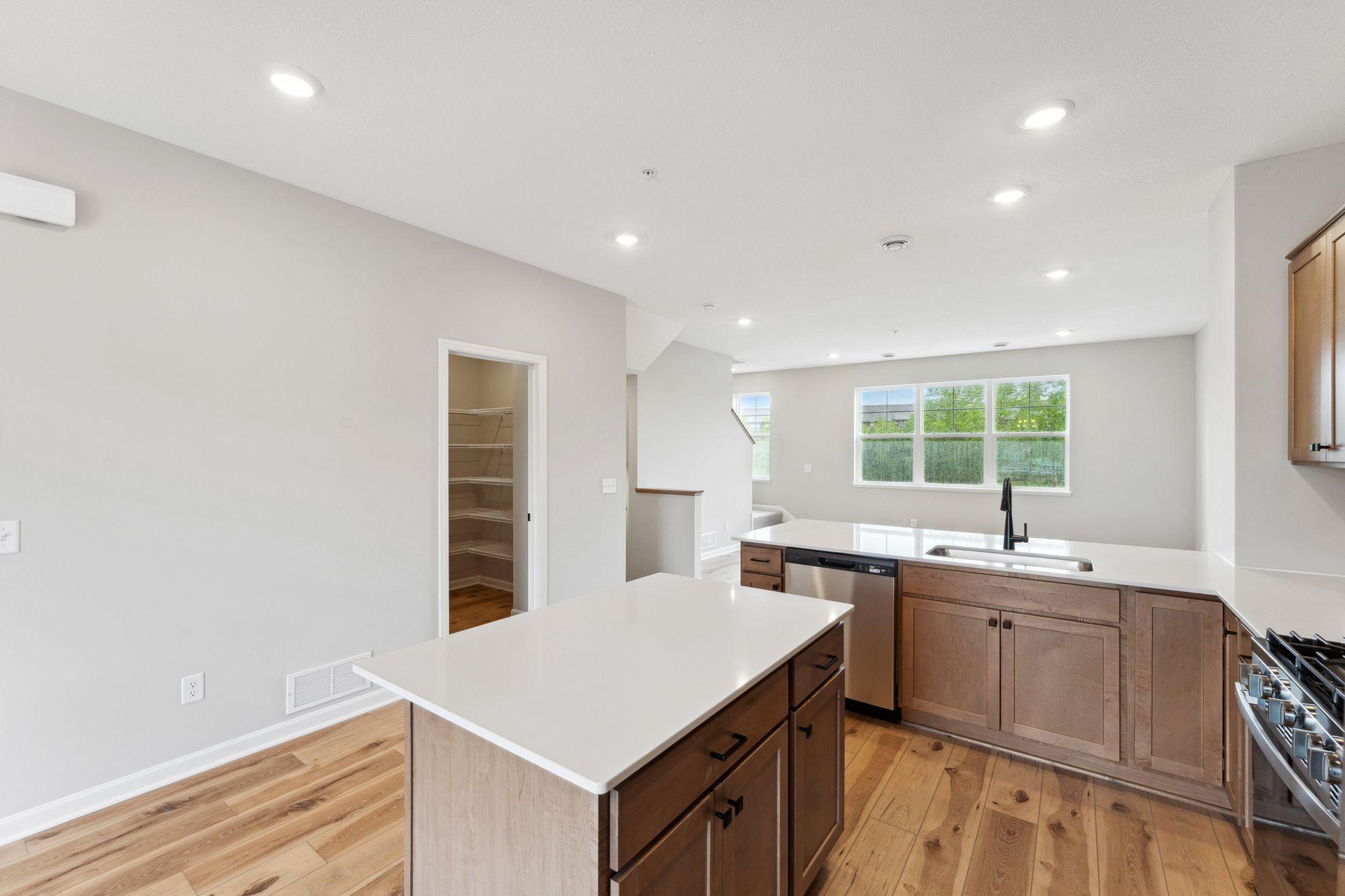 7435 East Ramsey Parkway Pkwy, Ramsey, Minnesota image 13