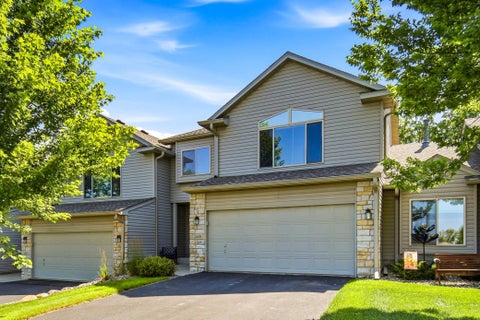 Townhouse For Sale - 2445 Birn Hill Drive<br/> Faribault, MN 55021