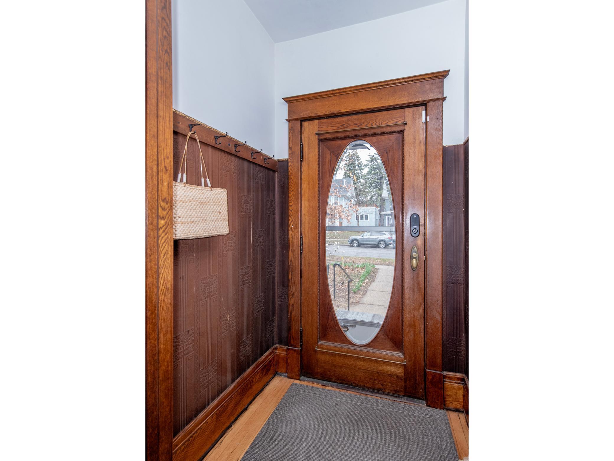 1194 Laurel Avenue, Saint Paul, Minnesota image 3