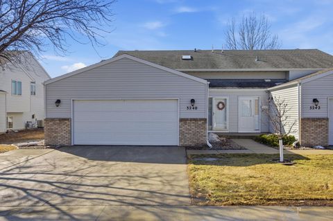 Homes For Sale - 3240 35th Avenue<br/> Fargo, ND 58104