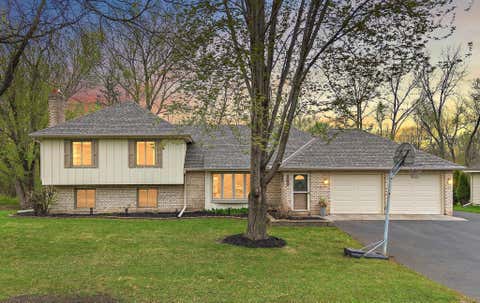 Homes For Sale - 4589 Saddlewood Drive<br/> Minnetonka, MN 55345