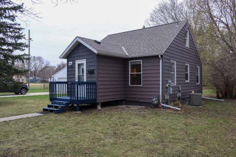 Homes For Sale - 1016 Ella Avenue<br/> Willmar, MN 56201