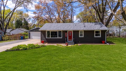 Homes For Sale - 3681 Kenny Lane<br/> Ramsey County, Saint Paul, MN 55110