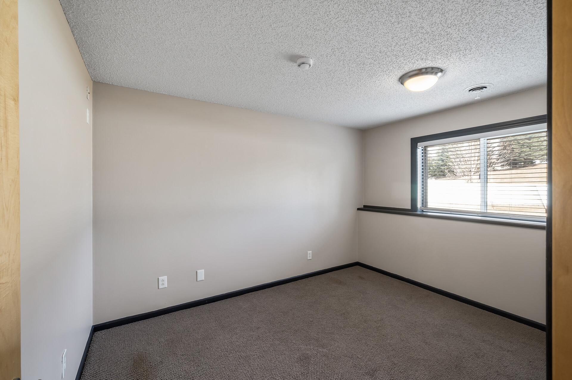 20638 Helena Lane, Lakeville, Minnesota image 33