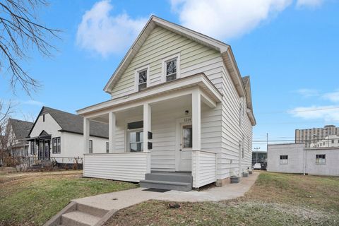 Multifamily For Sale - 1214 Sherburne Avenue<br/> Saint Paul, MN 55104