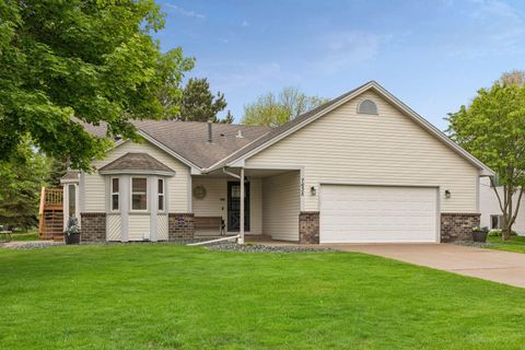 Homes For Sale - 7635 115th Avenue<br/> Hennepin County, Champlin, MN 55316