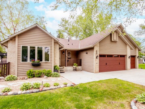 Homes For Sale - 129 Hemlock Place<br/> Ramsey County, Saint Paul, MN 55127