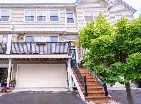 Townhouse For Sale - 4605 Victor Path<br/> Washington County, Hugo, MN 55038