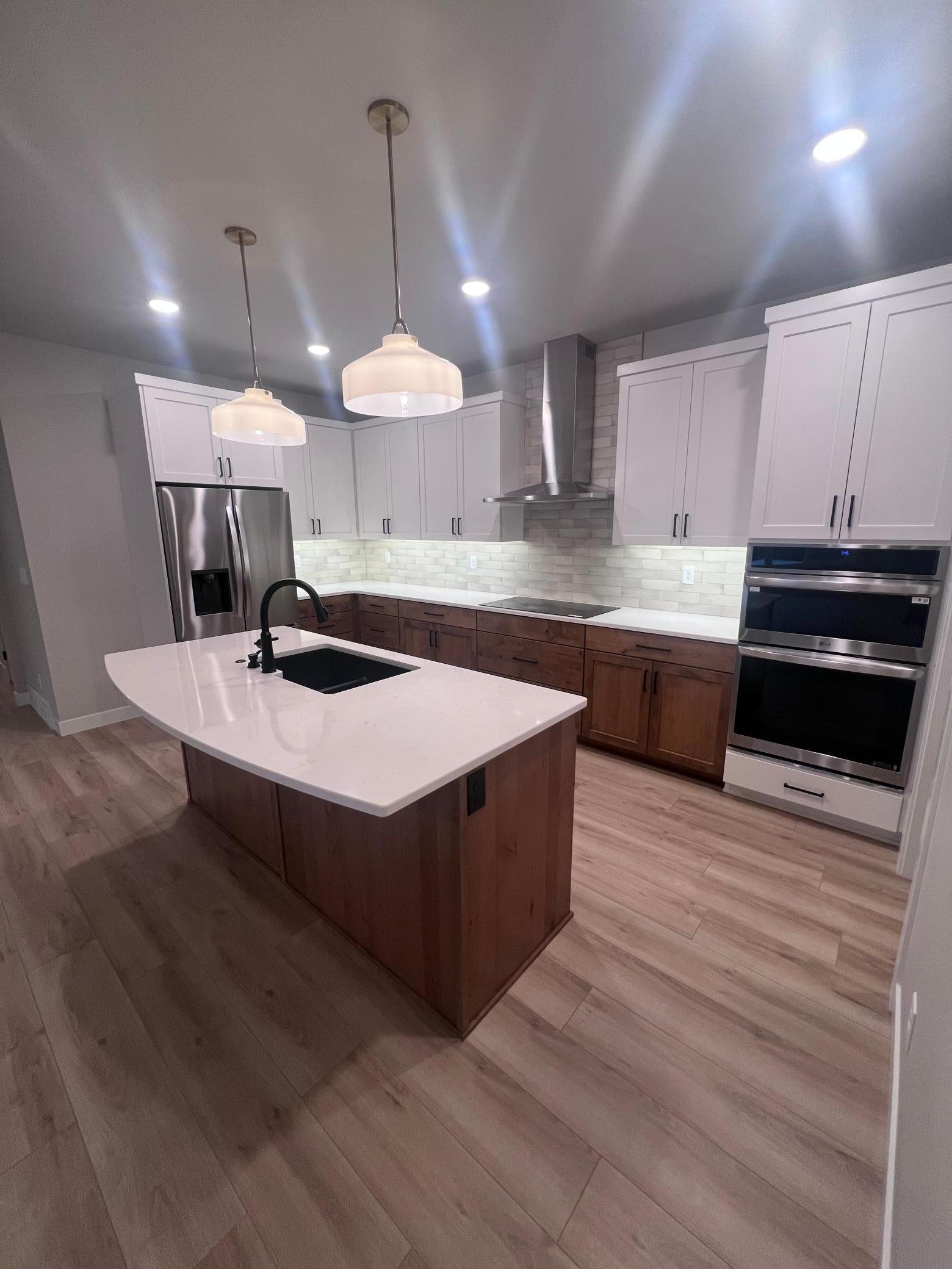 West Fargo, North Dakota 58078, United States, 2 Bedrooms Bedrooms, ,2 BathroomsBathrooms,Residential,Pending,256408