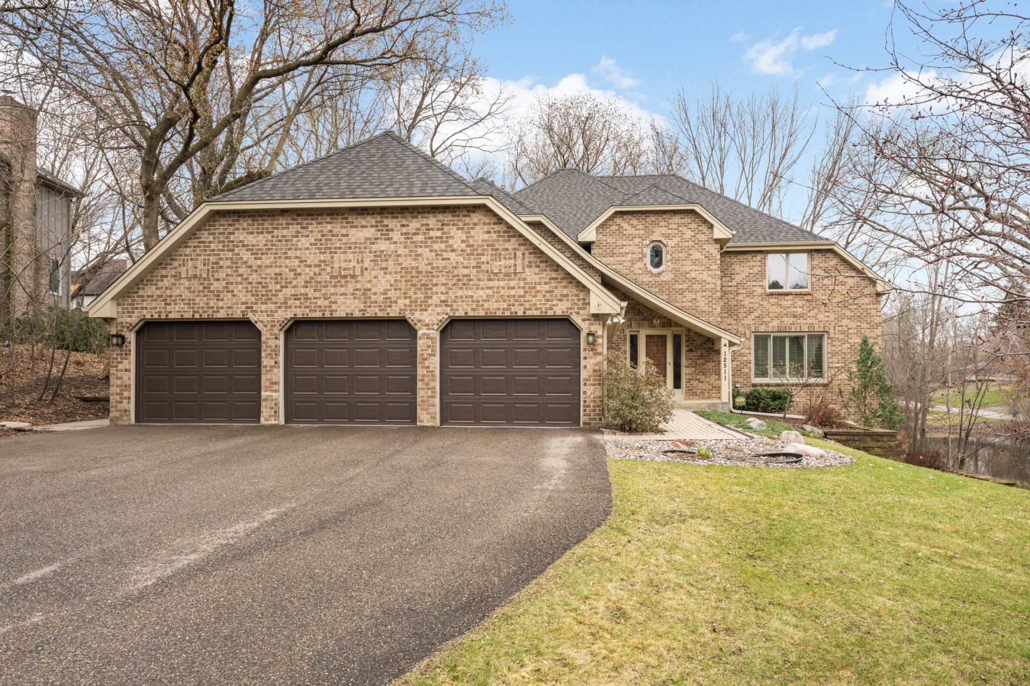 12511 Huntingdon Lane, Minnetonka, Minnesota image 1