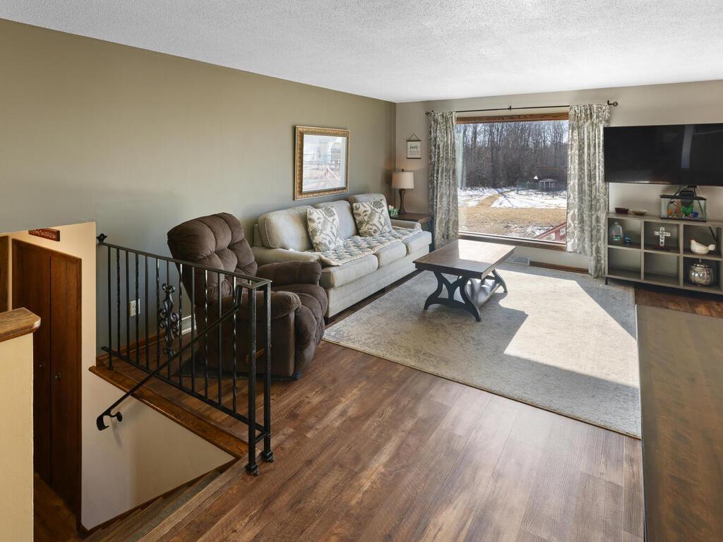 1528 Holly Drive, Hugo, Minnesota image 4