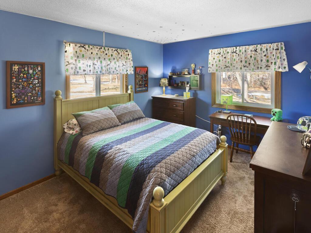 1528 Holly Drive, Hugo, Minnesota image 11