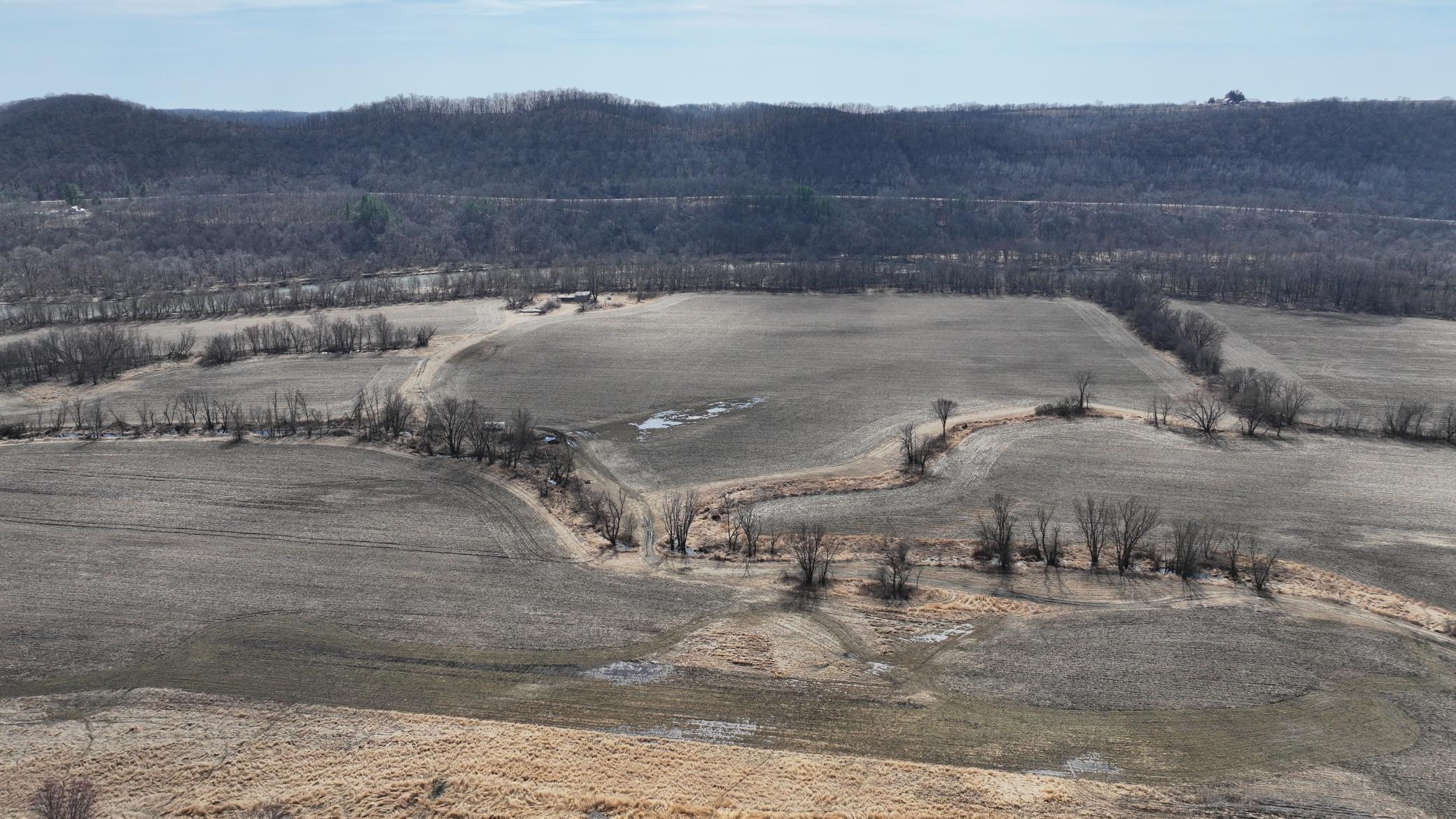 XXX County 21, La Crescent, Minnesota image 18