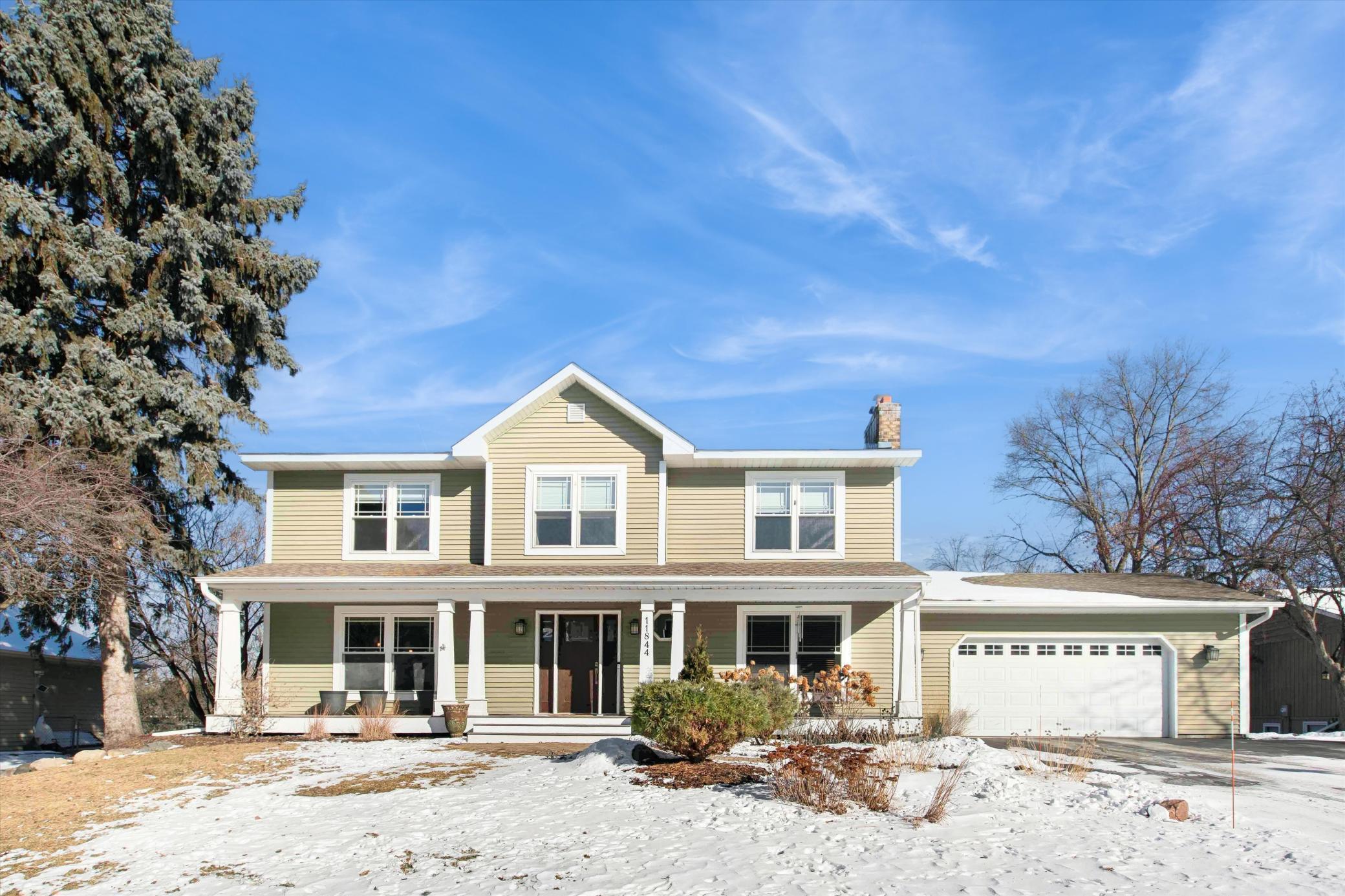 Welcome to 11844 Dunhill Road!