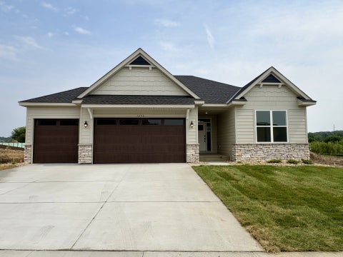 Homes For Sale - 1256 Hadley Hills Drive<br/> Rochester, MN 55906