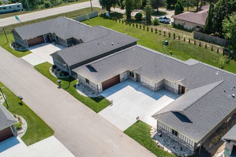 Townhouse For Sale - 736 Oak Trail<br/> Fergus Falls, MN 56537