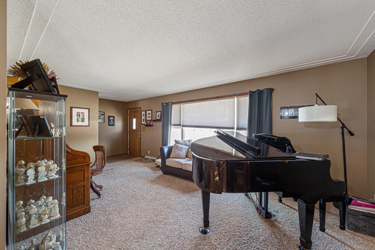 410 N Brown Street, Winthrop, Minnesota image 7