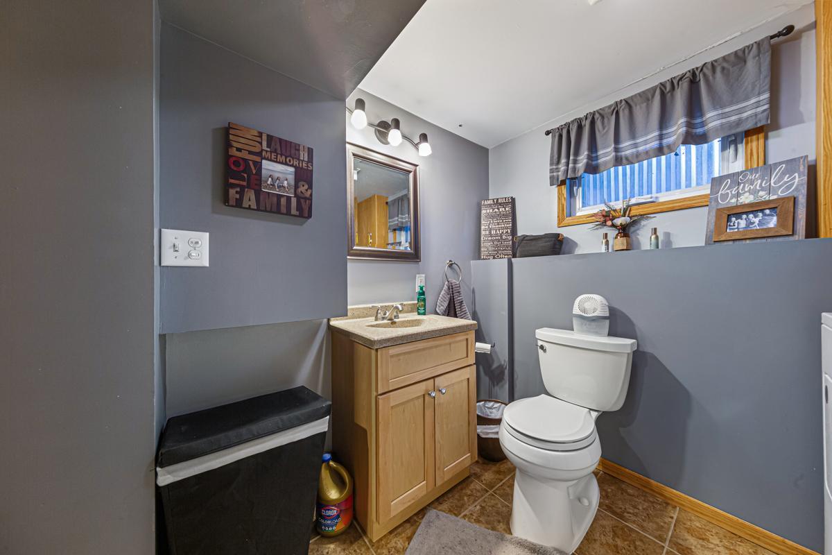 410 N Brown Street, Winthrop, Minnesota image 30