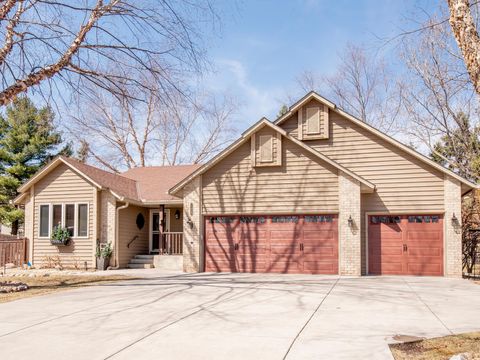 Homes For Sale - 129 Hemlock Place<br/> Saint Paul, MN 55127