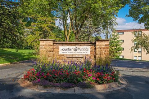 Condo For Sale - 6670 Vernon Avenue<br/> Minneapolis, MN 55436