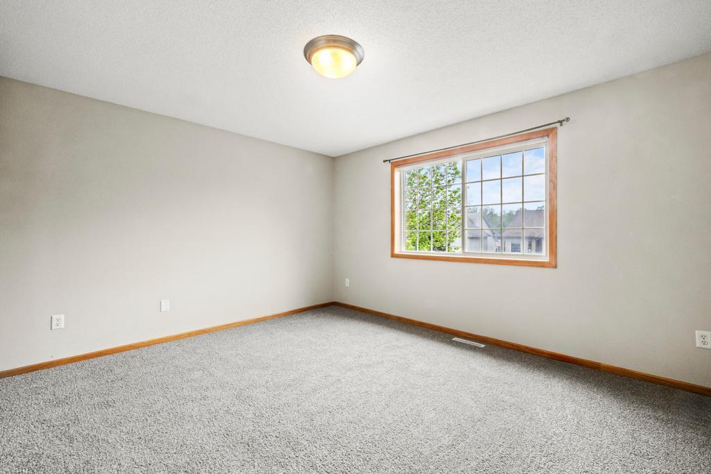 22433 Evergreen Circle, Forest Lake, Minnesota image 23