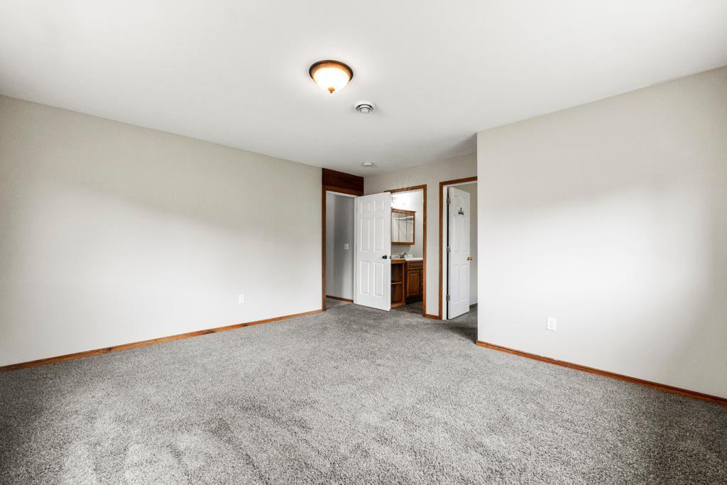 22433 Evergreen Circle, Forest Lake, Minnesota image 31