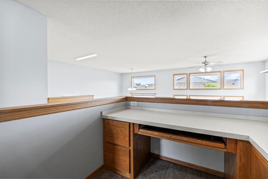 22433 Evergreen Circle, Forest Lake, Minnesota image 18