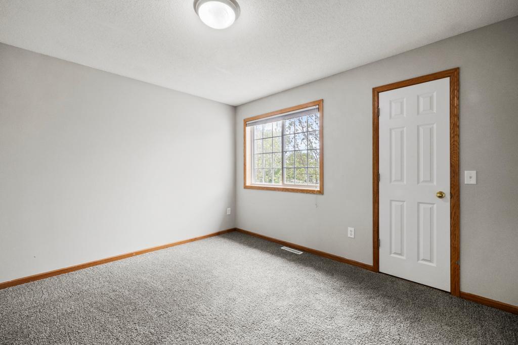 22433 Evergreen Circle, Forest Lake, Minnesota image 22