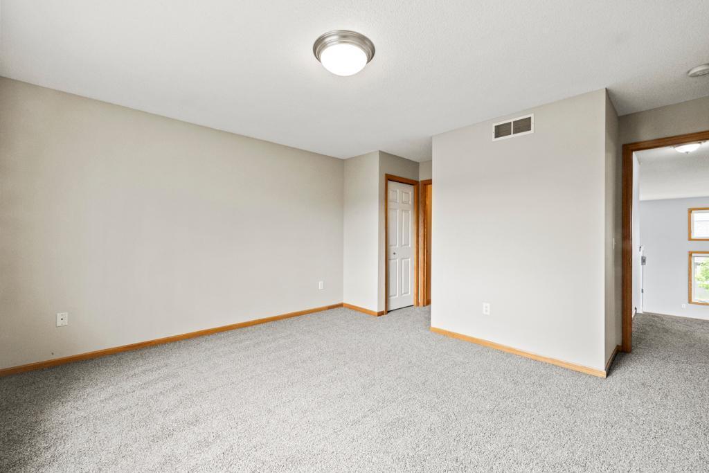 22433 Evergreen Circle, Forest Lake, Minnesota image 21