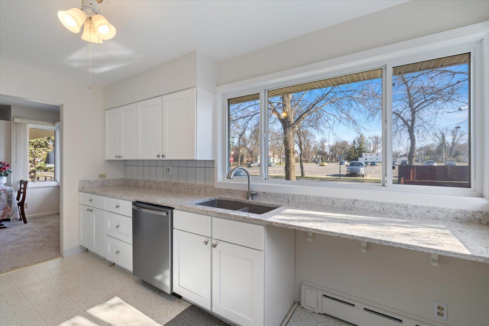 515 E 23rd Street, Hibbing, Minnesota image 16