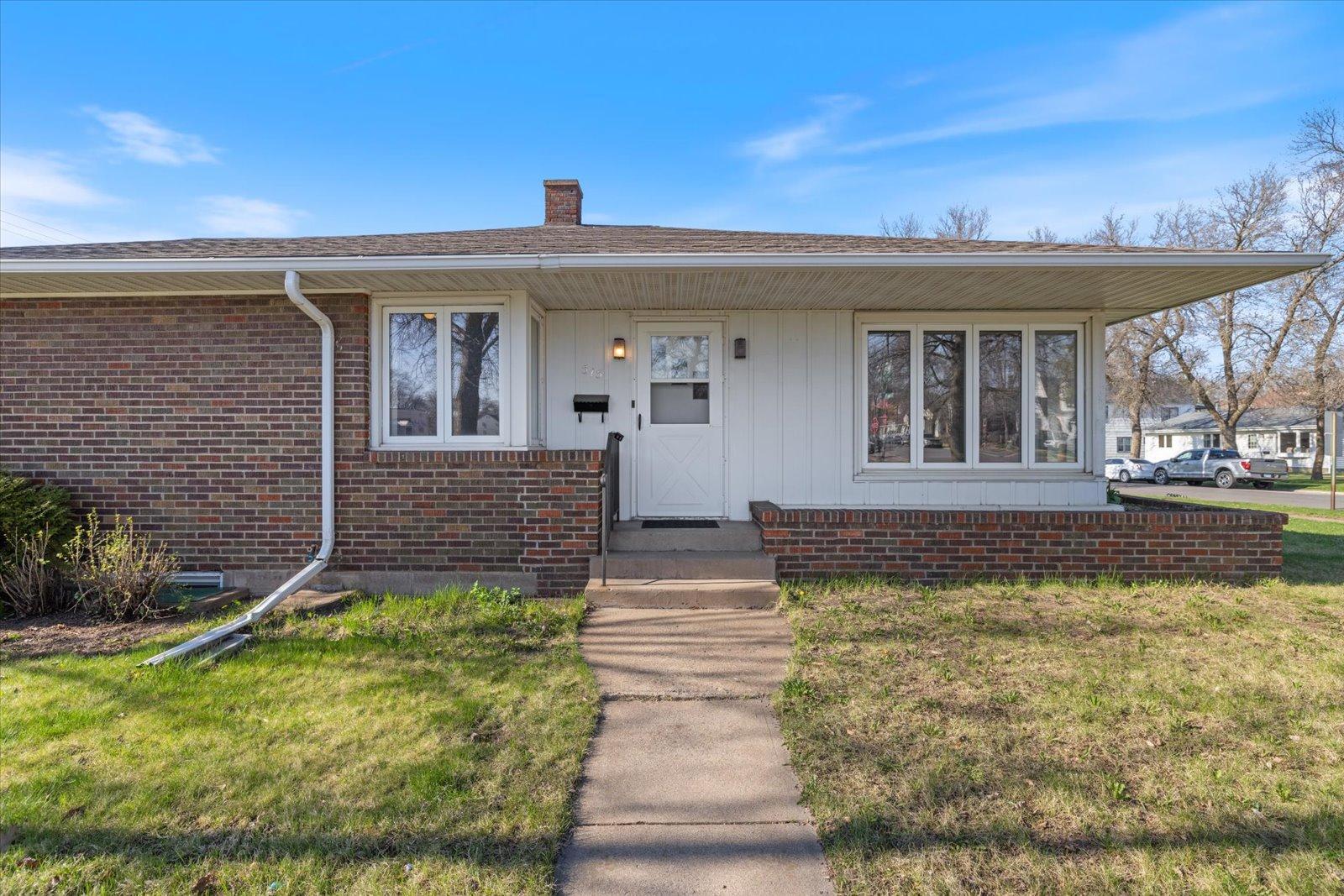 515 E 23rd Street, Hibbing, Minnesota image 38