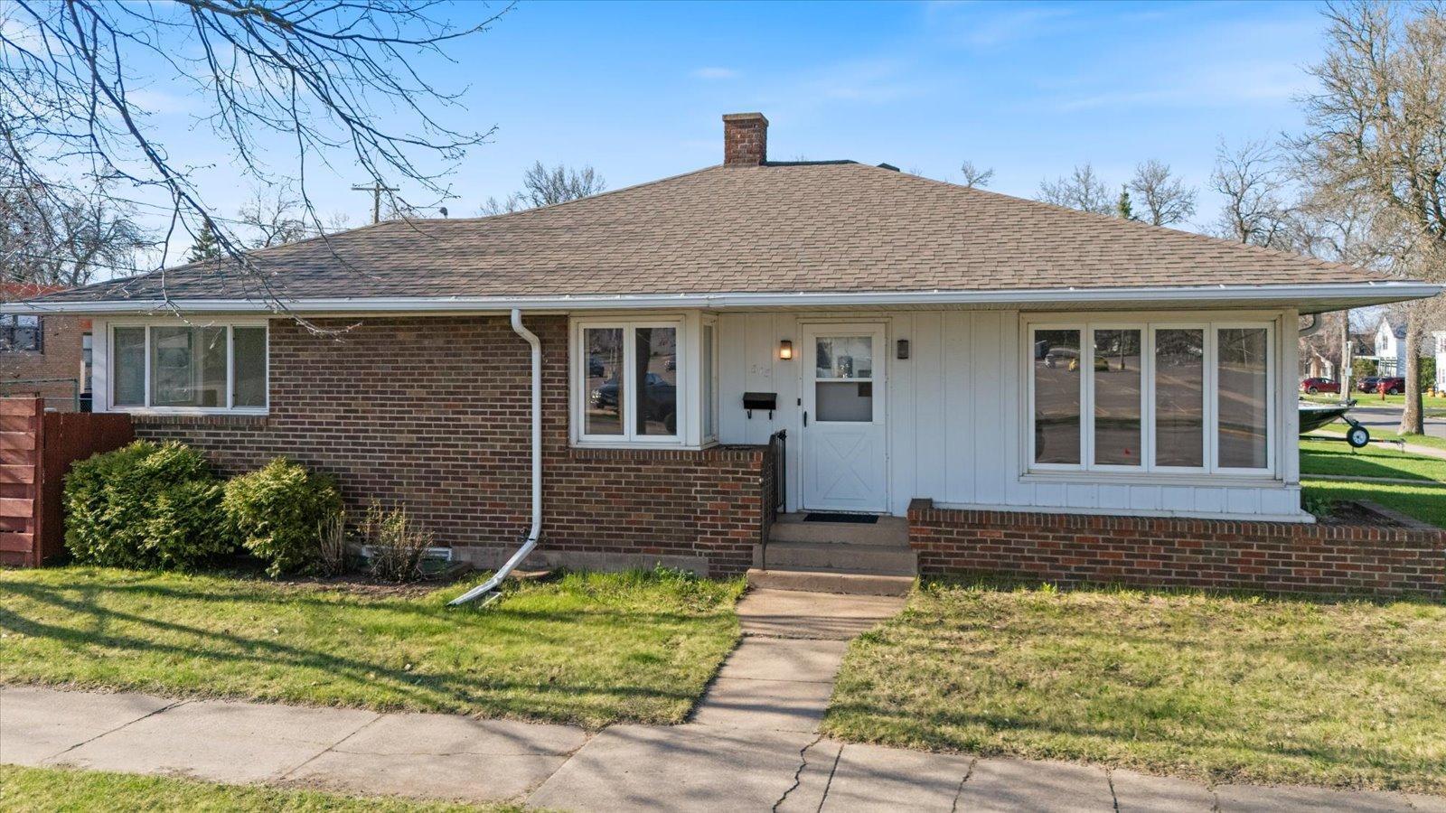 515 E 23rd Street, Hibbing, Minnesota image 10