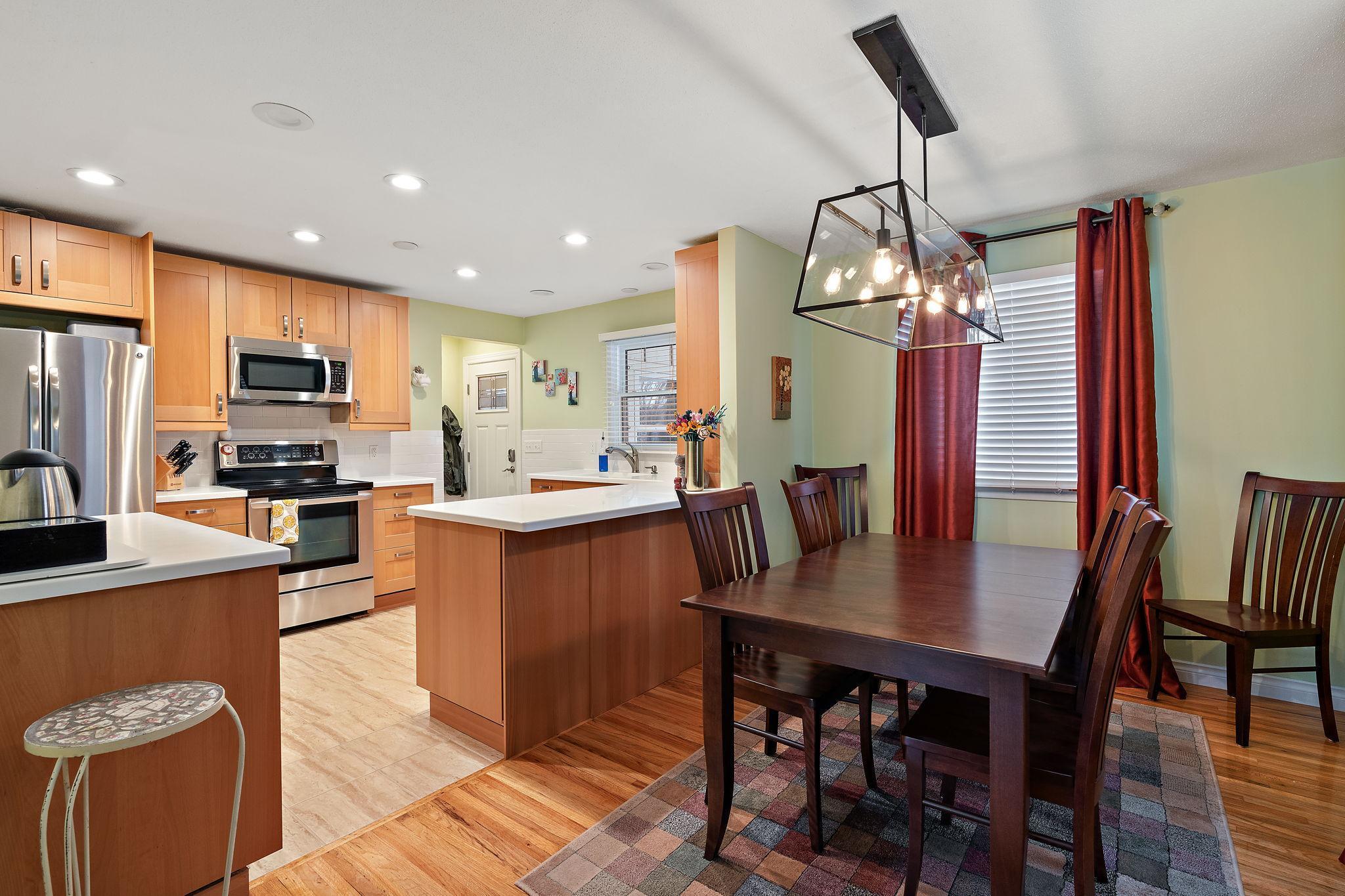 6300 Rolf Avenue, Minneapolis, Minnesota image 10